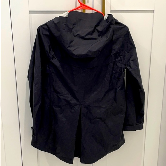 Nike sportswear big kid rain jacket - Picture 3 of 6